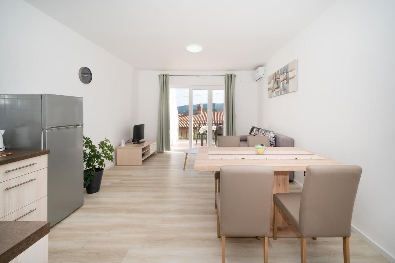 Apartments Oriana Rabac Exteriör bild